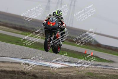 media/Nov-29-2025-TrackDaz (Sat) [[10ae2d9bce]]/A Group/Session 4 (Wheelie Bump)/